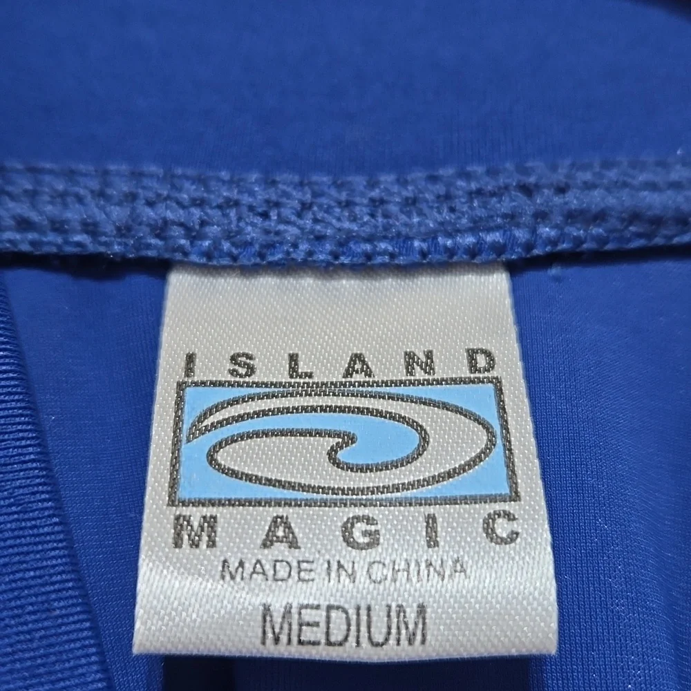 Island Magic Rash Guard - Picture 2 of 5